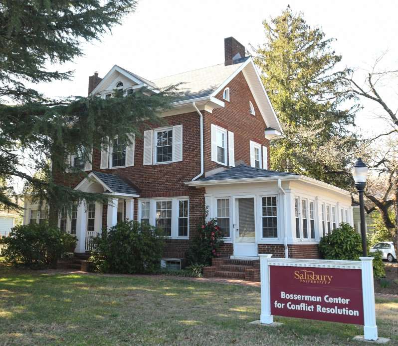 Front of Bosserman Center at SU